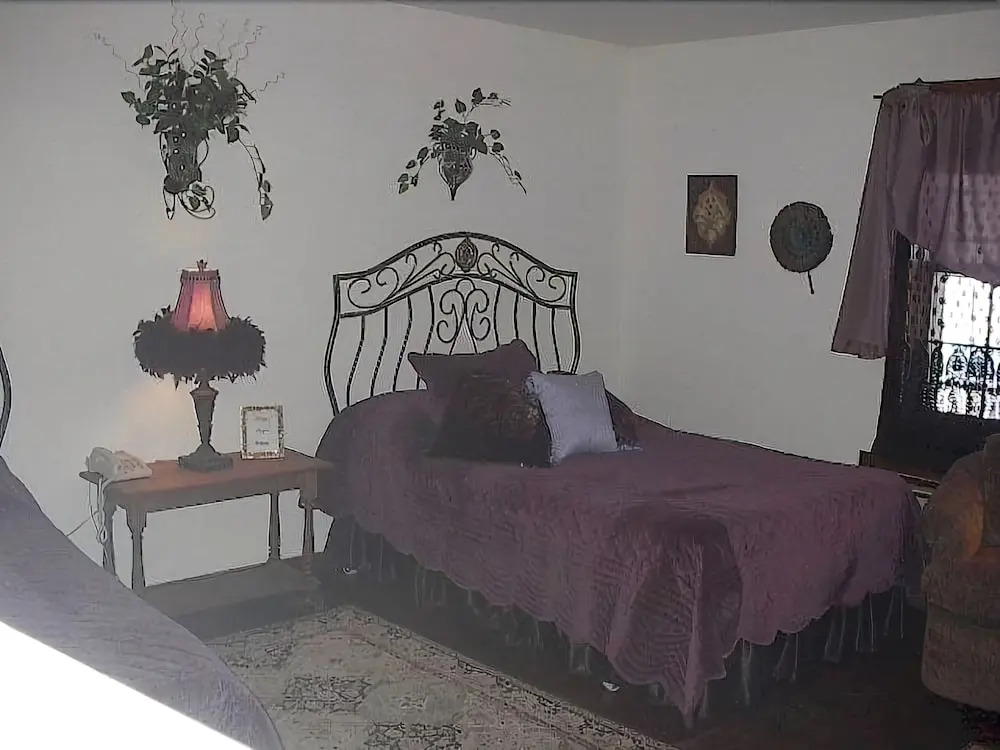 La Perla at Gregory House Country Inn & Restaurant
