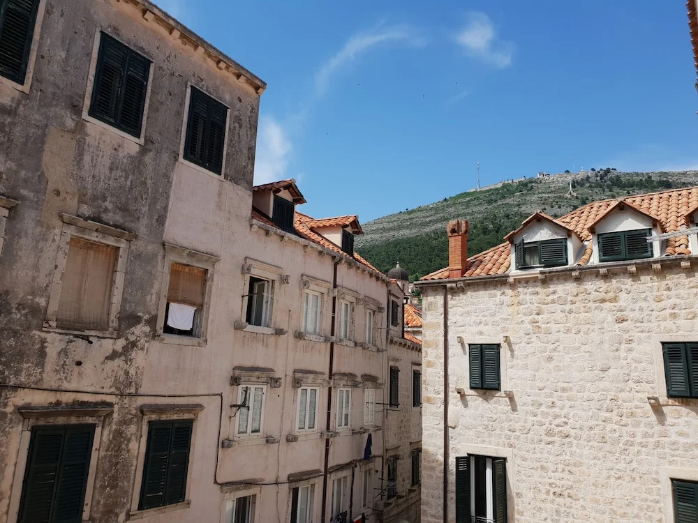 Placeta Apartments & Rooms