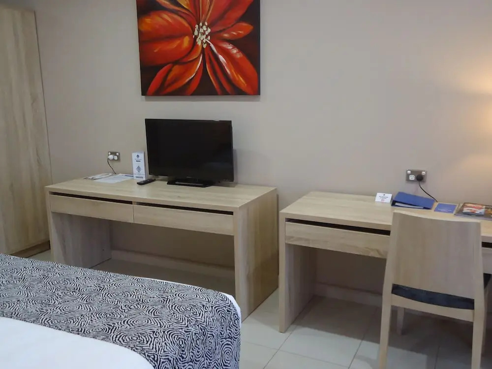 Bird Of Paradise Hotel
