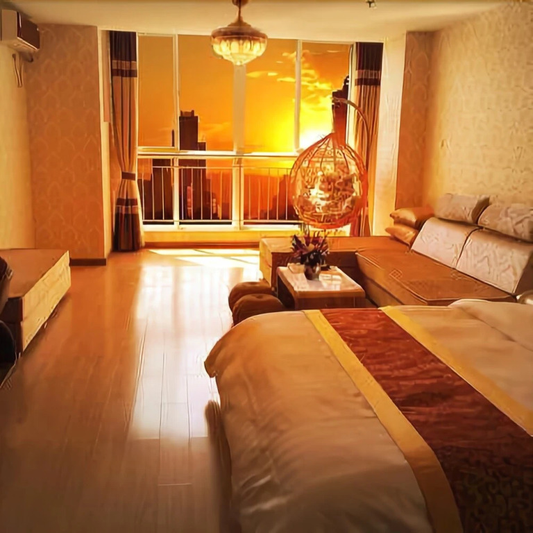 Parallel World Sea-view Hotel