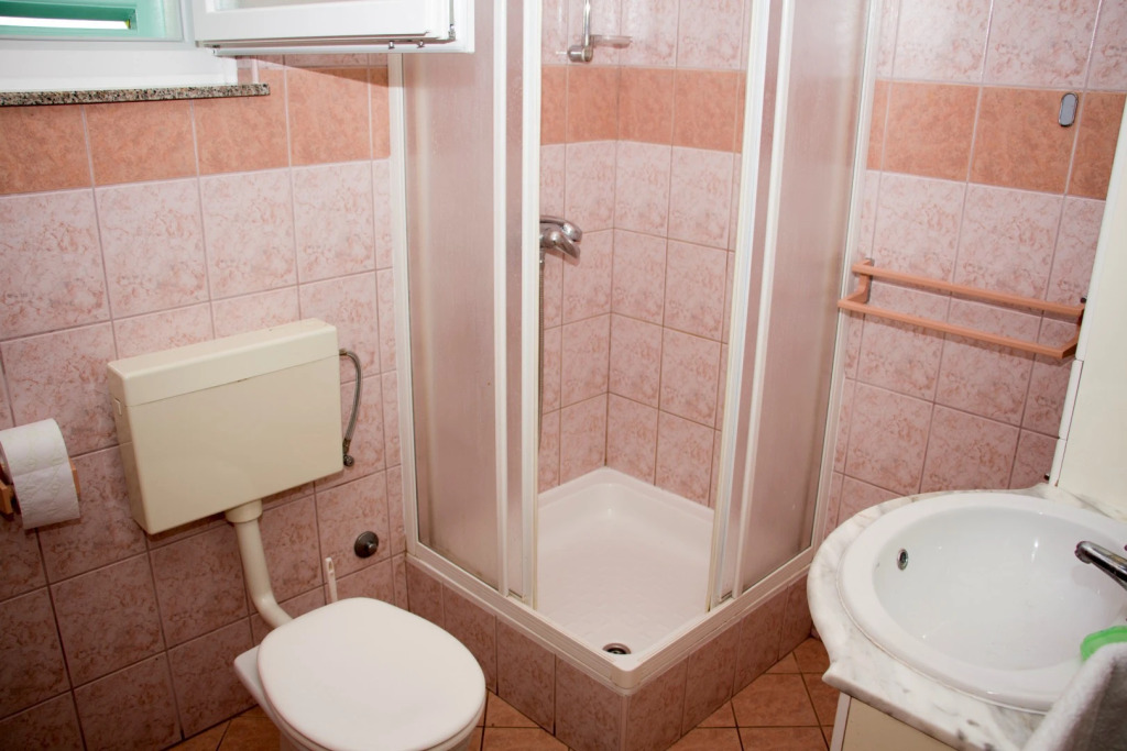 Apartment Radin - 2 bedroom apartment: A1 Vodice, Riviera Sibenik