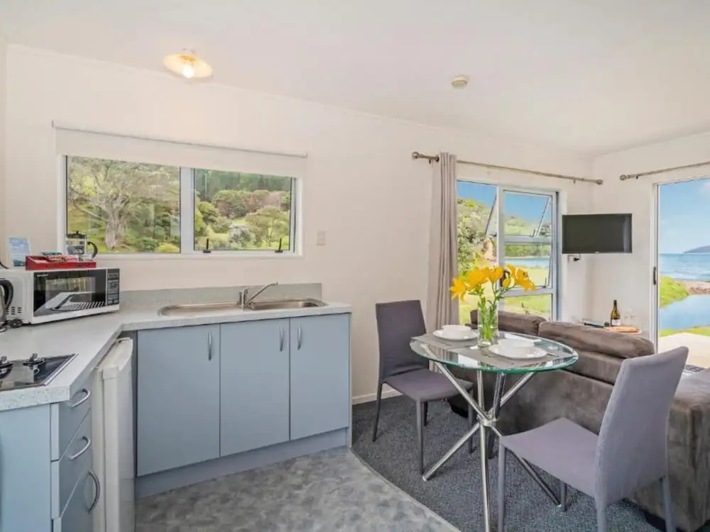Coromandel Shelly Beach TOP 10 Holiday Park