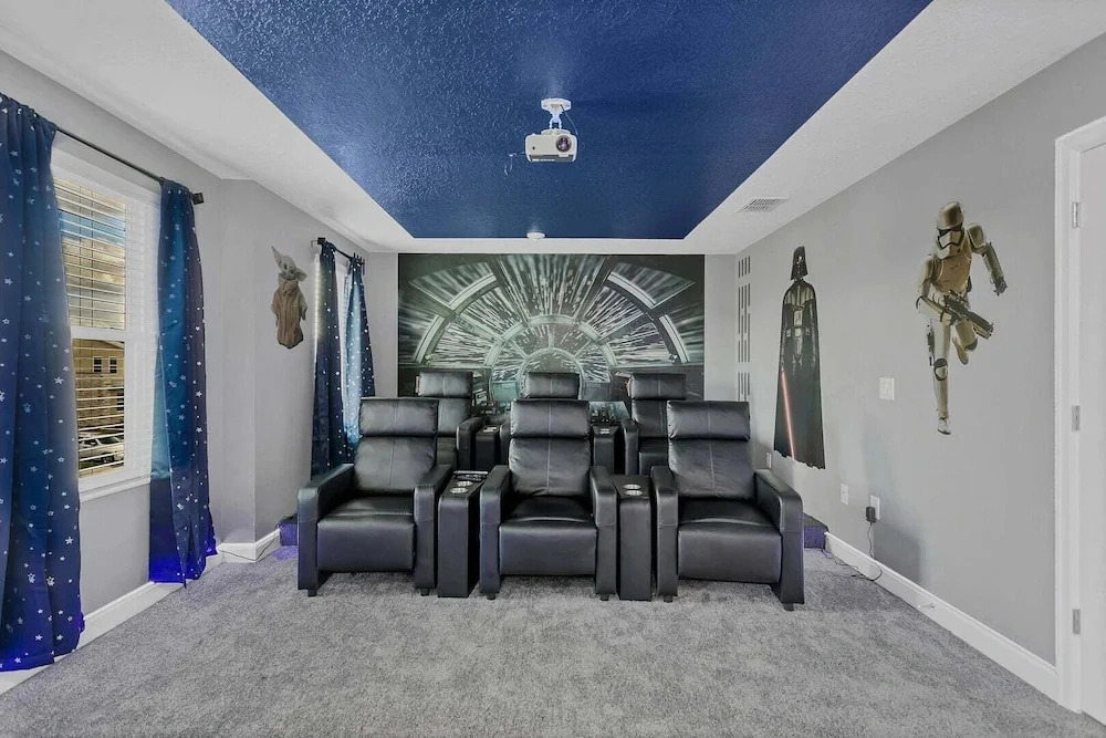 Super fun Spacious Family Home With top Amenities Pool/spa Sleeps 24