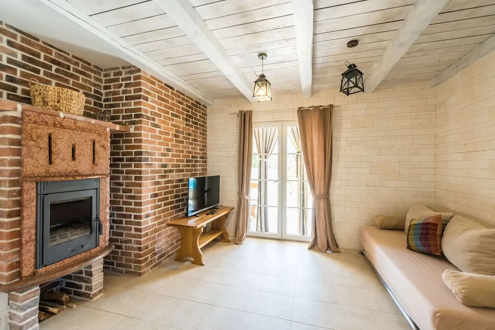 Villa Karin with heated pool - by TA Leut Agency