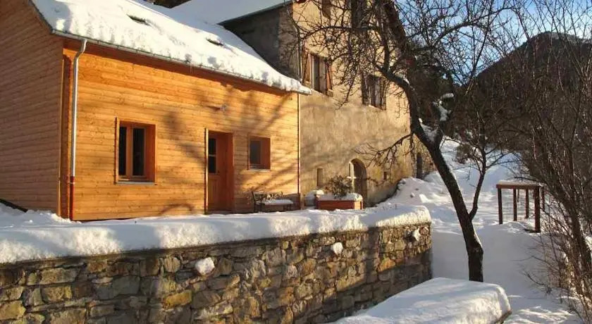 Les Bayles Abeilles