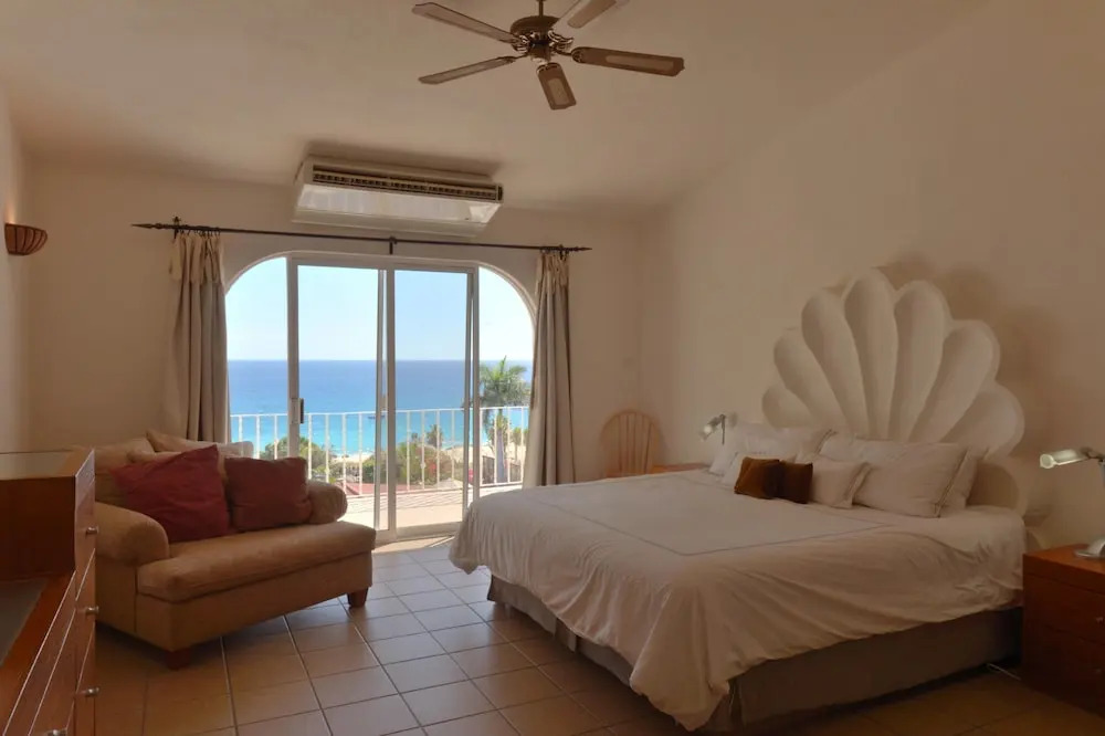 An Inviting 2BR Villa Oceano Located Just A Short Walk to the Beach