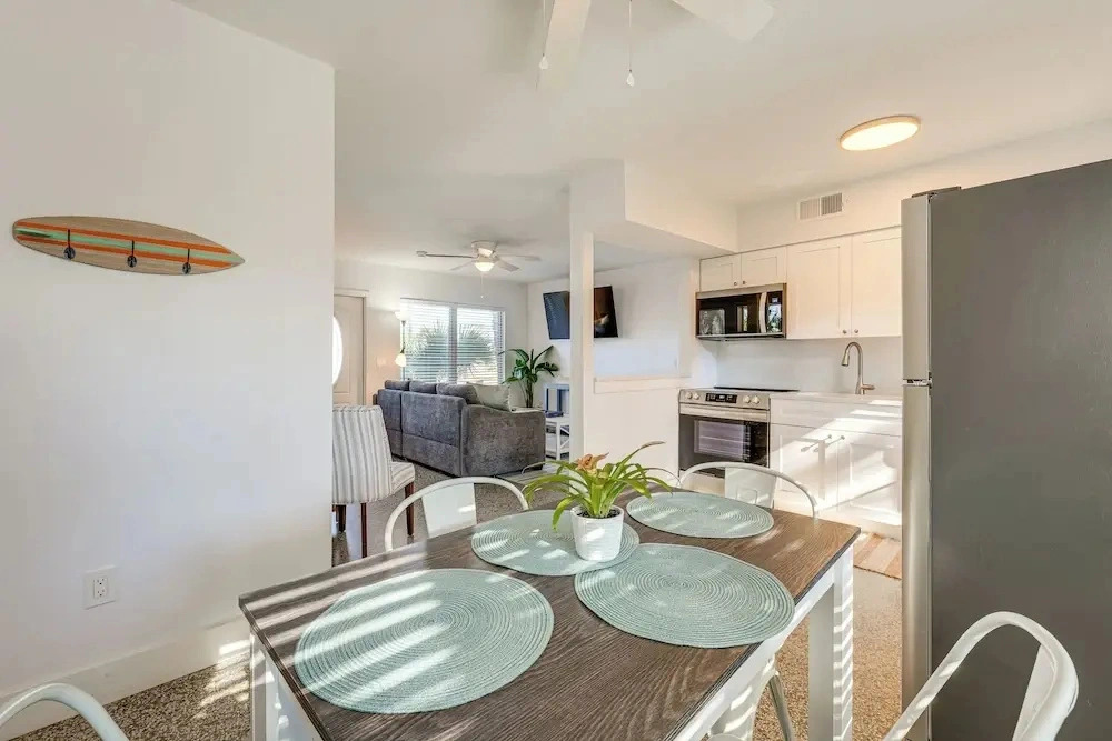 Walk to Sand & Sun! Breezy Indian Rocks Beach Home