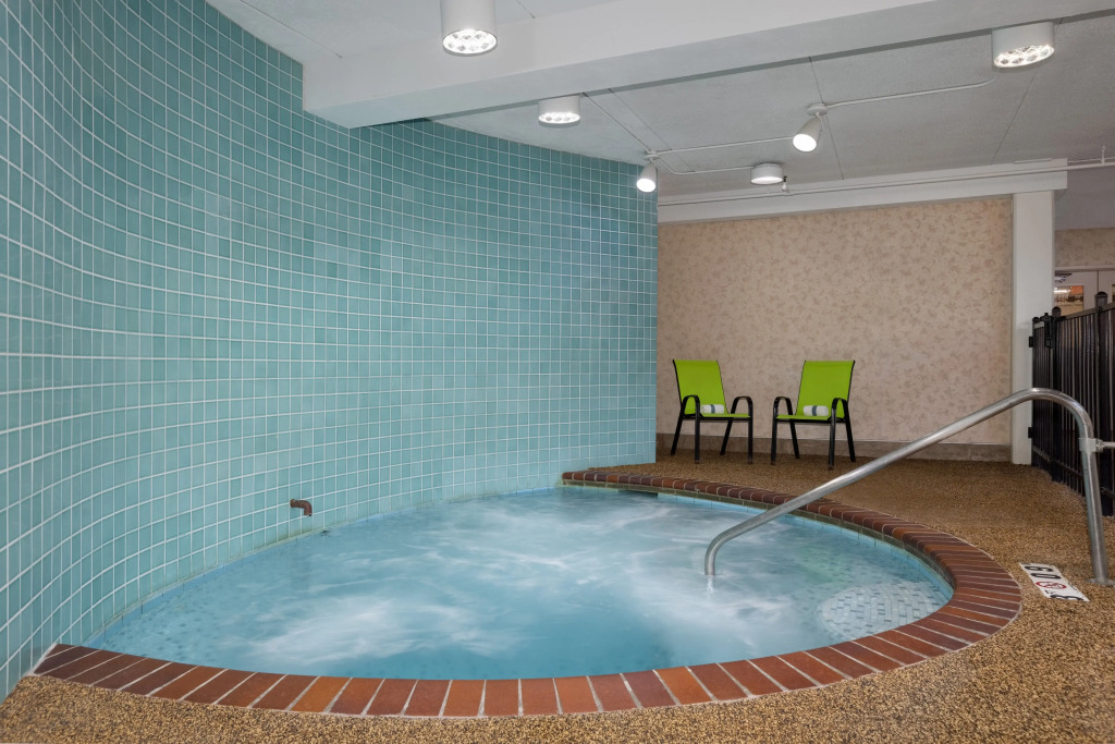 Holiday Inn Des Moines-Airport Conf Center by IHG