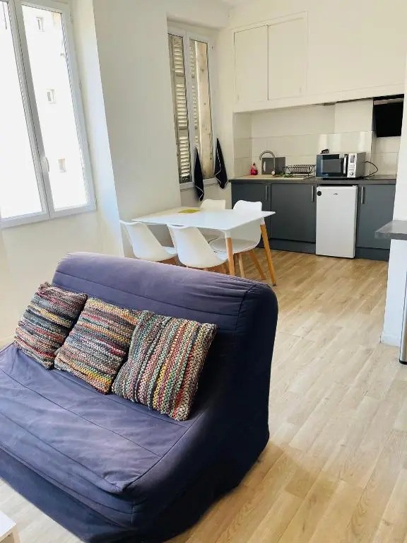 Superbe Studio centre ville Marseille (Longchamp)
