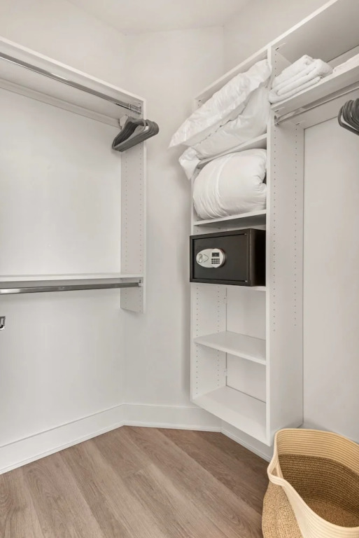 West Loop 3x 2BR Walk to Dining Gym Terrace