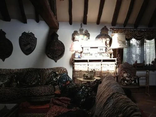 Priory House B&B And The Oriental Brewhouse Self Catering Accommodation