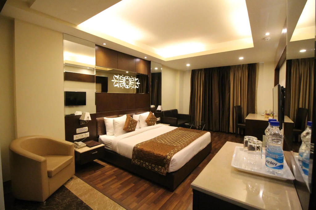 Hotel Golden Grand