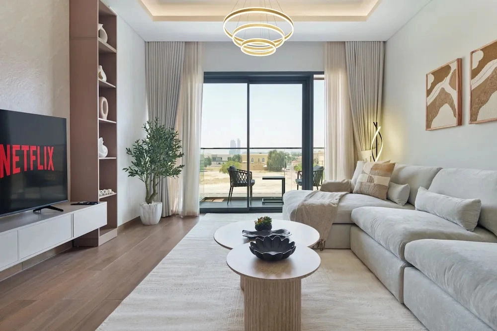 Luxury 1BR Apt in the Heart of City Walk