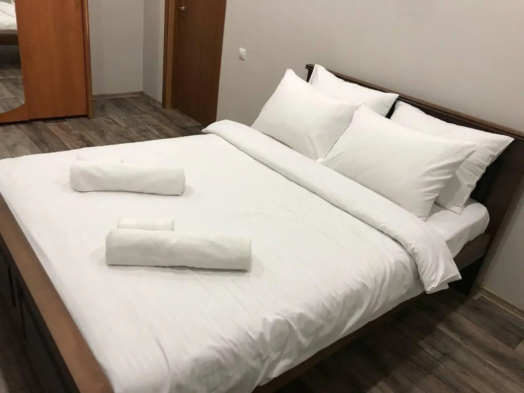 Home Hotel (Хоум Отель) на улице Жолтовоского 2