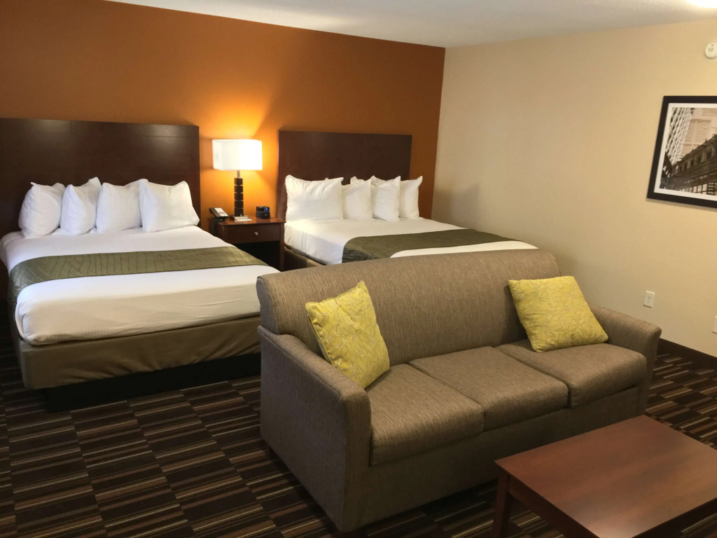Best Western Falcon Plaza - Bowling Green