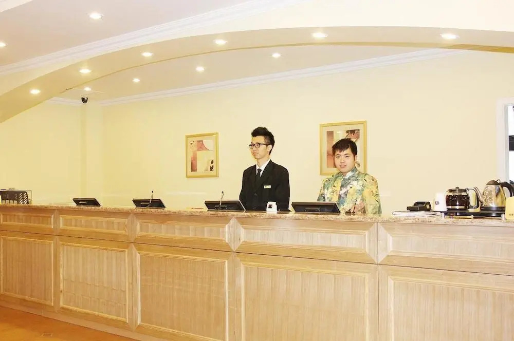 Qingdao Home Inn Shandong Road