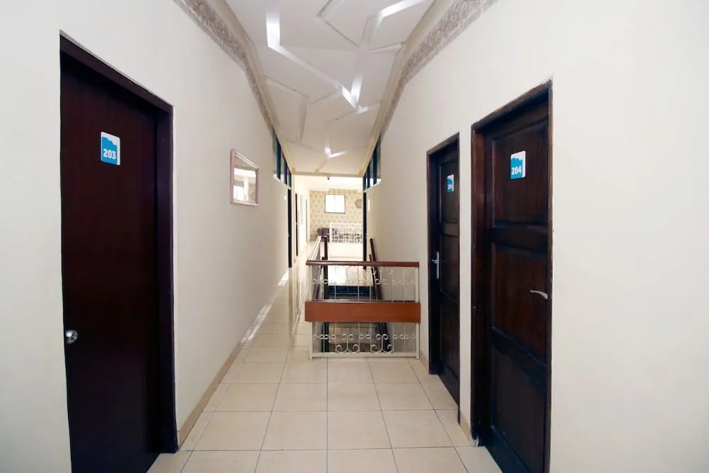 Airy Eco Syariah Senen Kramat Enam 28 Jakarta