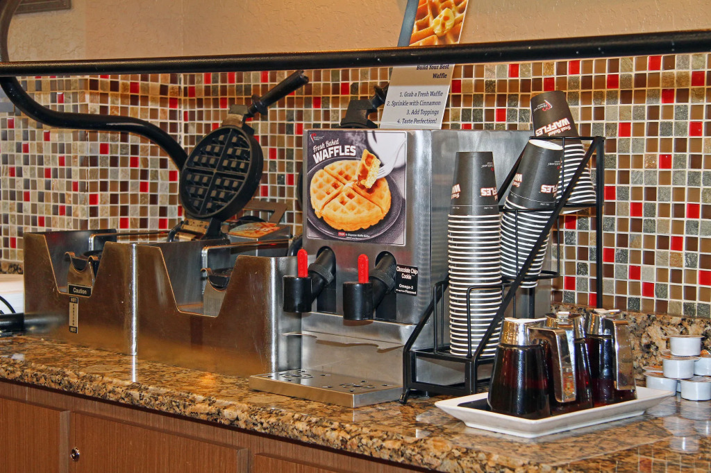 Best Western PLUS Universal Inn