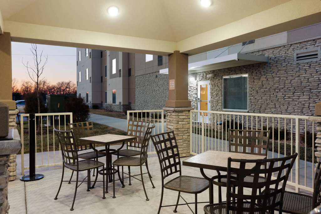 Candlewood Suites Lenexa - Overland Park Area by IHG