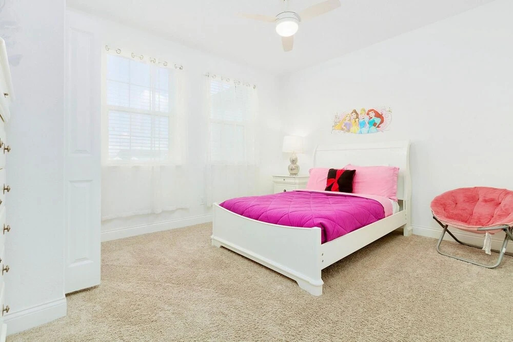 Stylish 3BR Townhouse With Pool Near Disney
