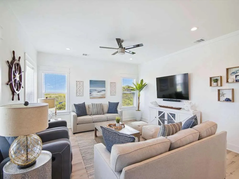 Captain's Quarters