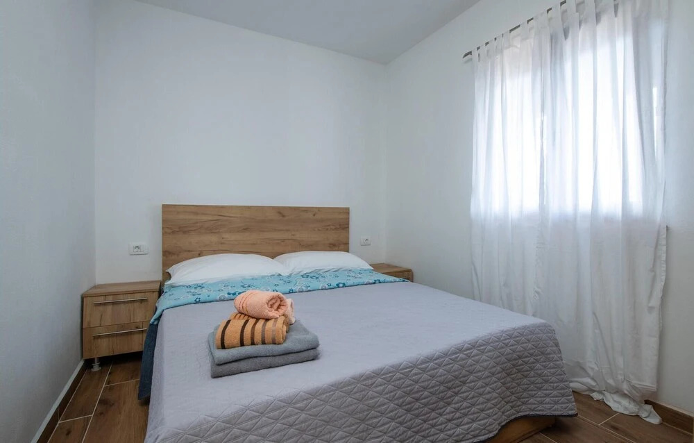 Awesome Home In Nedescina