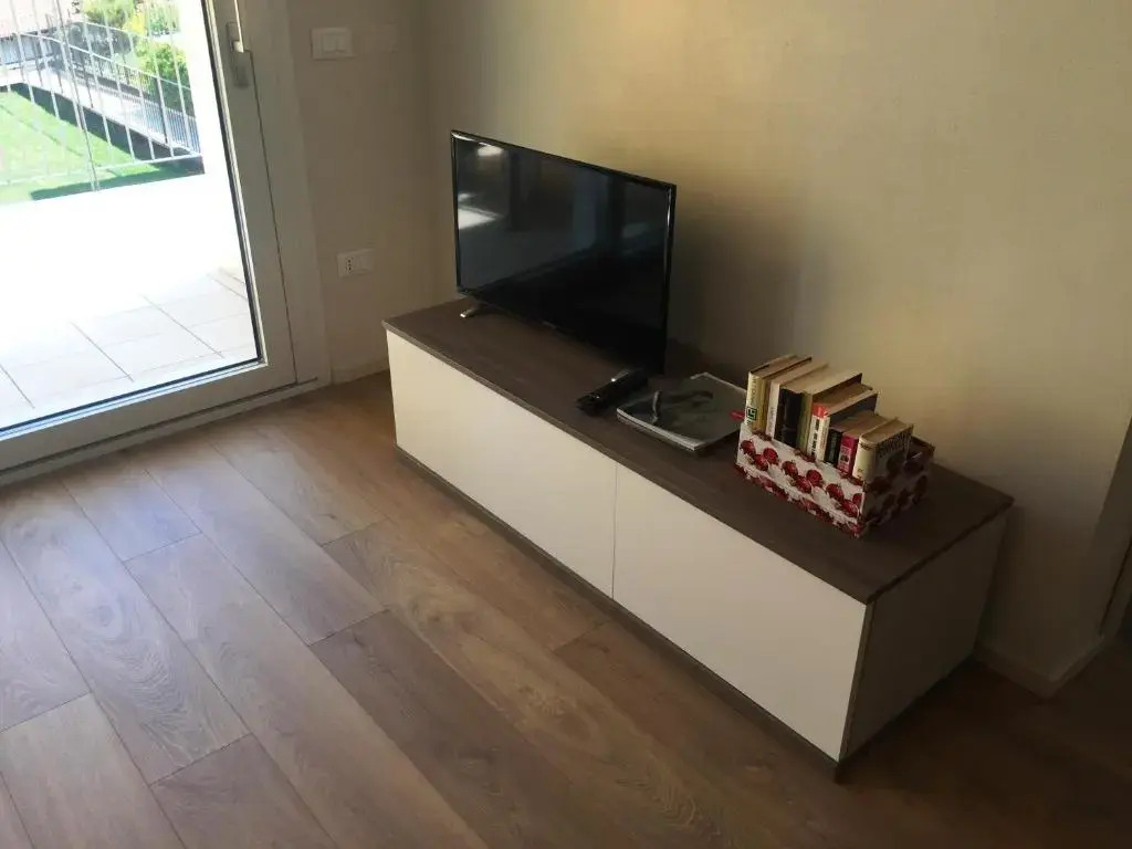 Anna Apartments