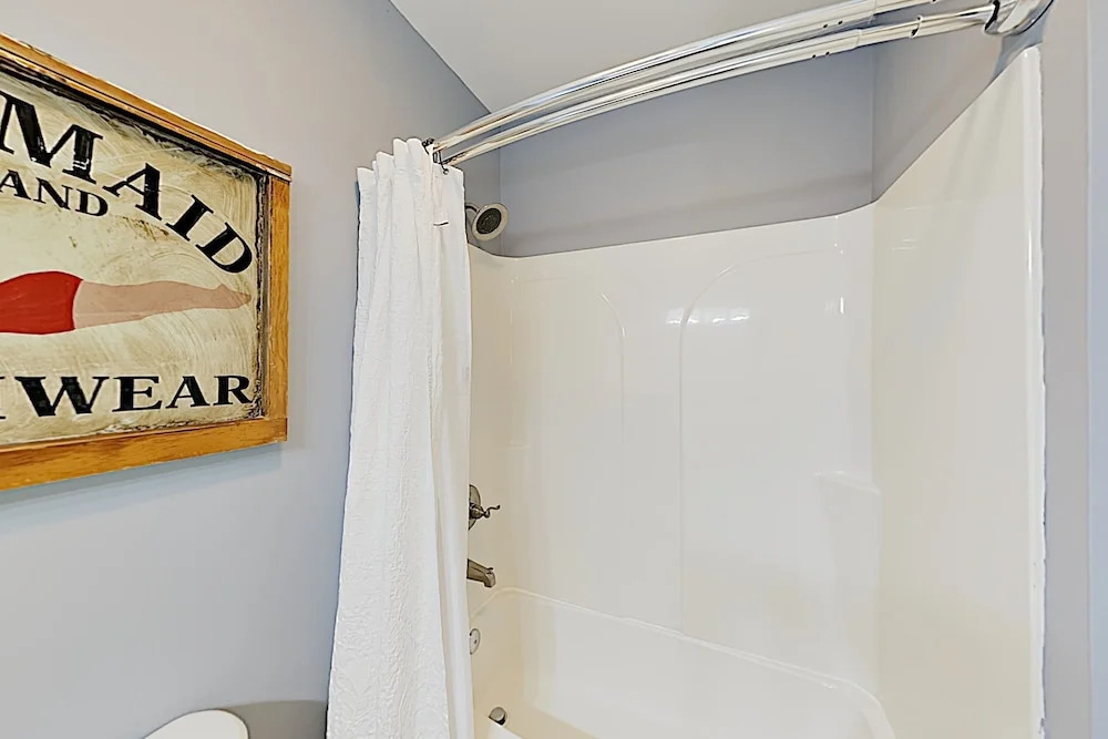 Stylish East Nashville W/ Fenced Yard 3 Bedroom Home