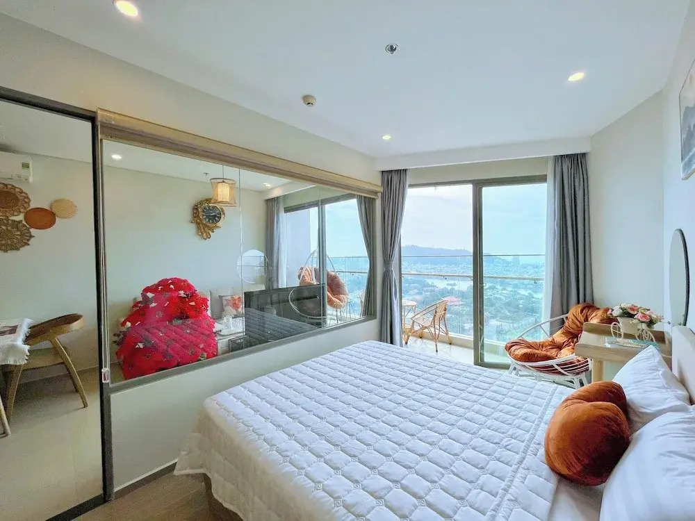 VIP THE SÓNG APARTMENT NEAR THE BEACH 5 STAR