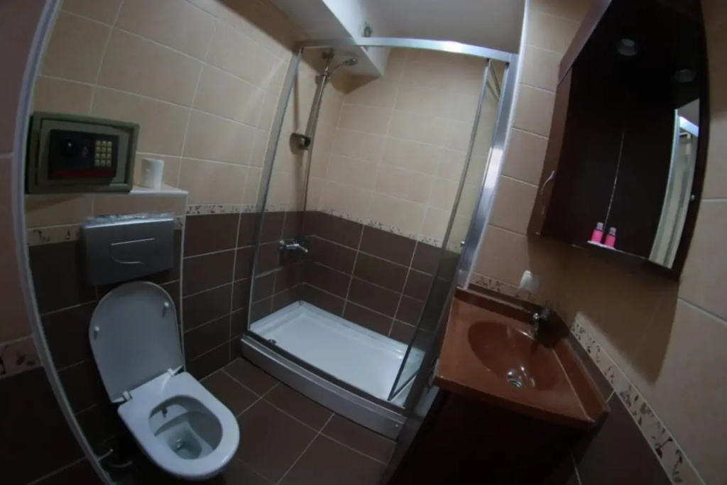 Ares Hotel