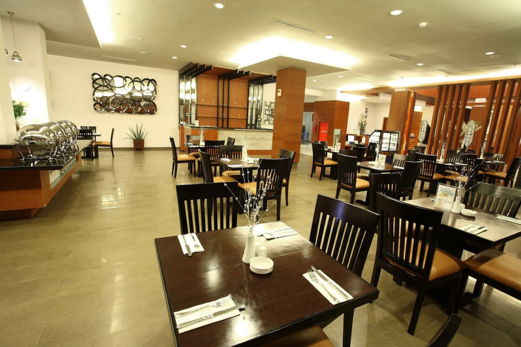 Aston Tanjung City Hotel