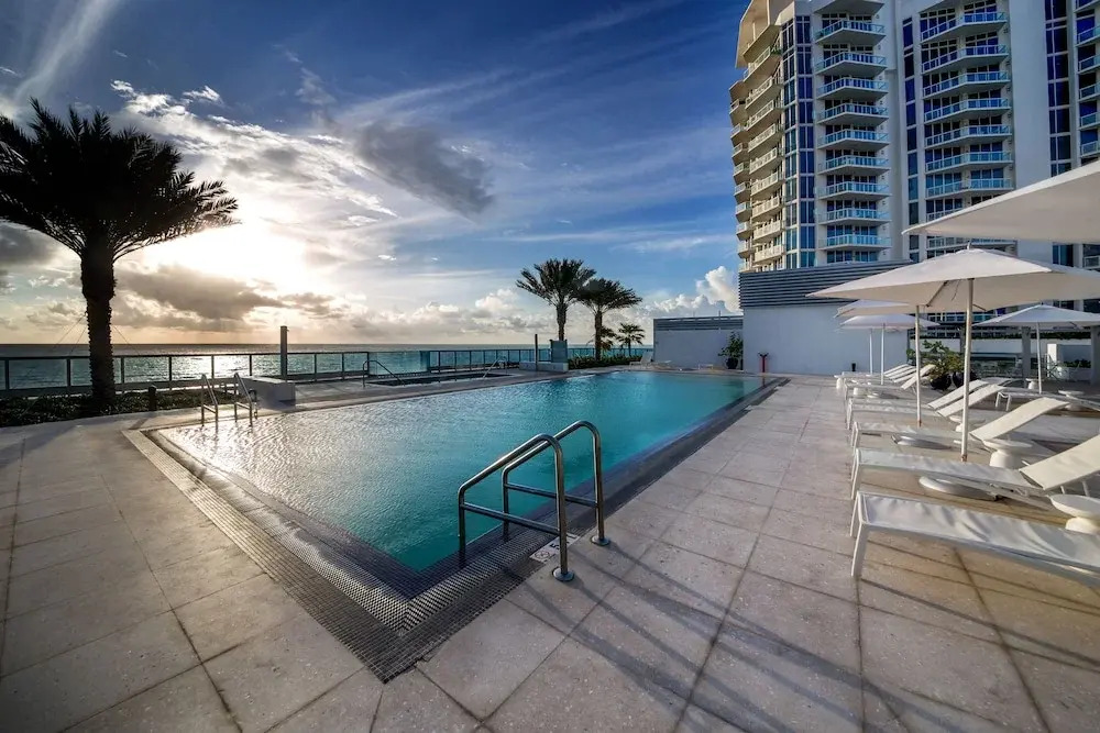 Monte Carlo Miami Beach