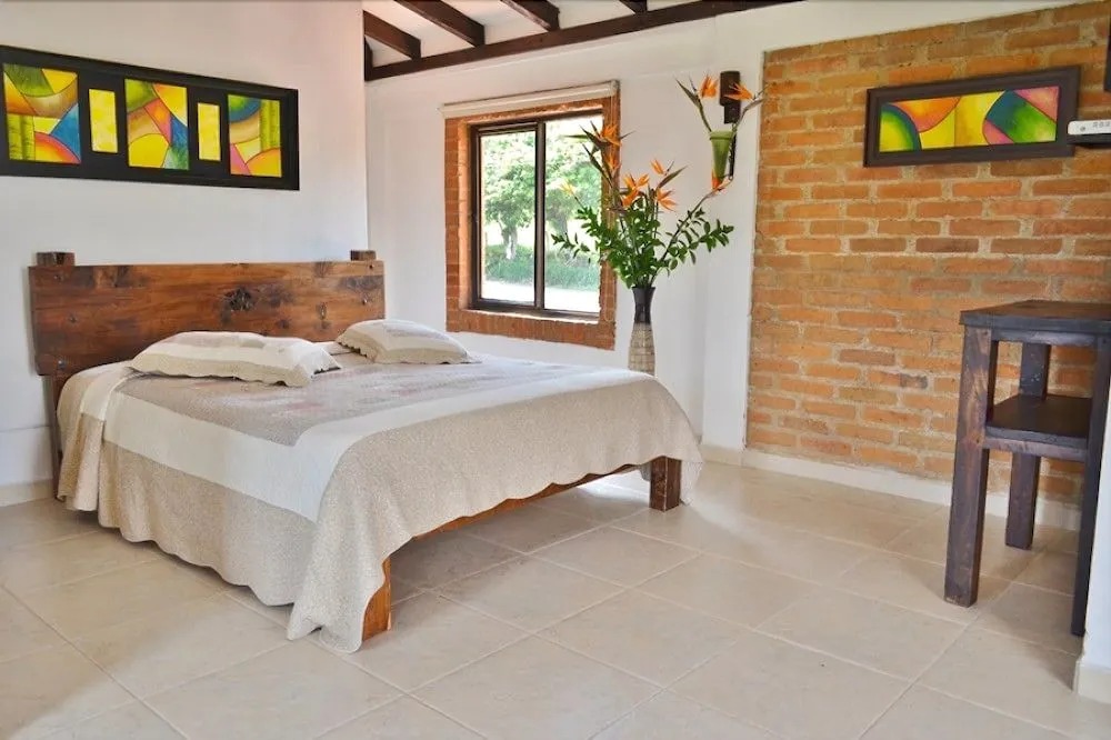 Mamatina Hotel