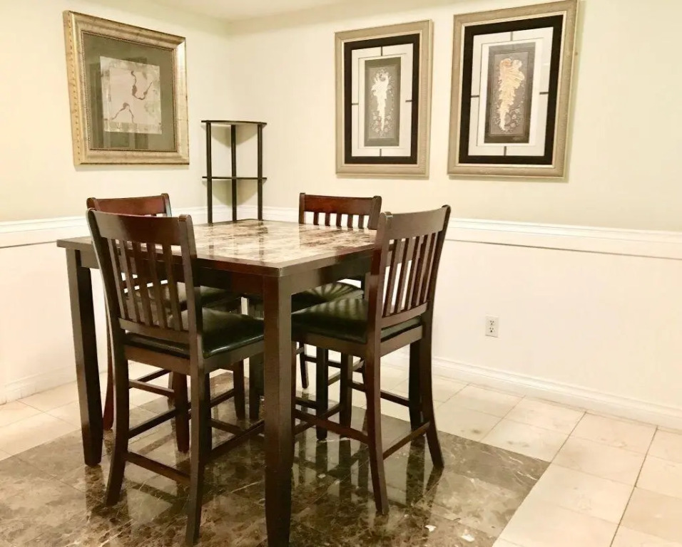 888 Convention Center 1 Bedroom Condos