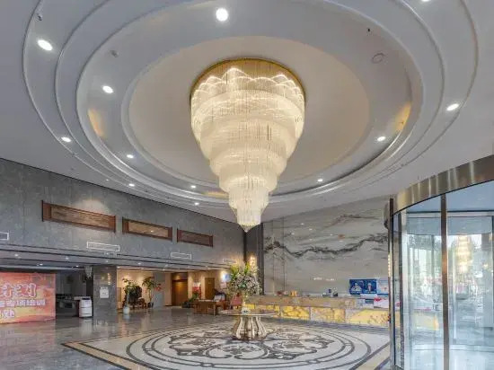 Elong Deluxe International Hotel (Huaibei Suixi)