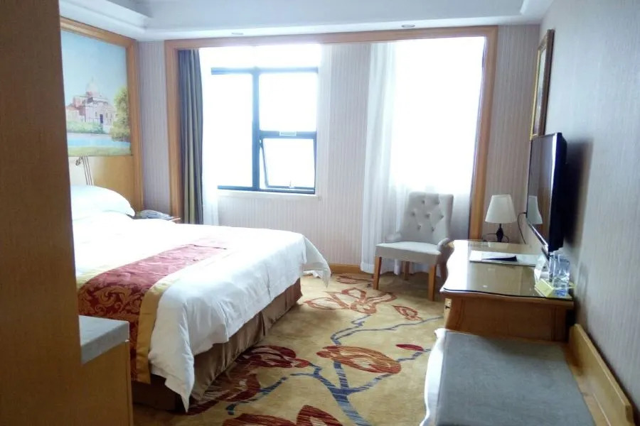 Vienna Hotel Shenzhen East Railway Station