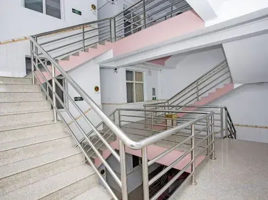 Yuxi Jinhong Hotel (Nieer Park)(玉溪锦红宾馆（聂耳公园店）)