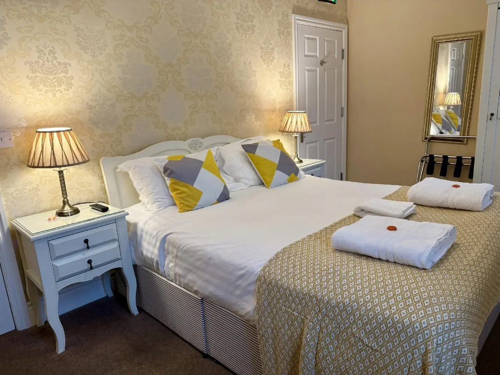 The Crescent Guest House