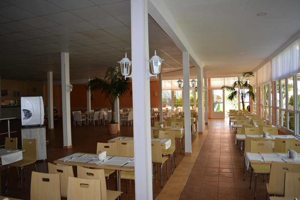 Riva Hotel
