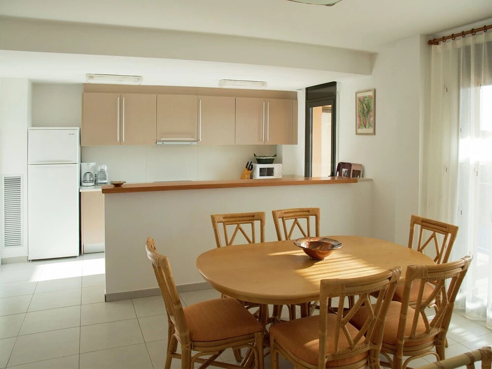 Exclusive Villa for 6 in L'estartit With Private Pool in Residential Area