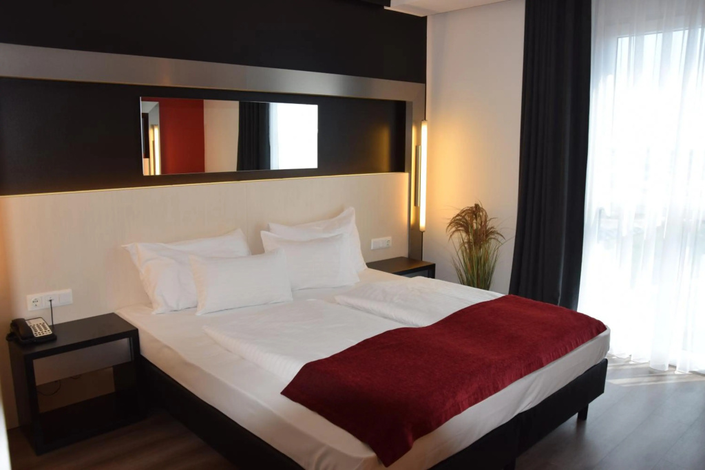 Pannonia Tower Hotel Parndorf