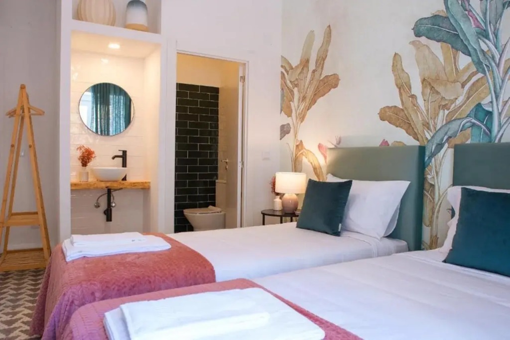 Succeed Campo Pequeno Guest House