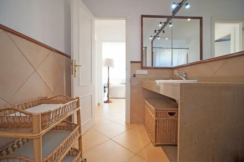 Can Alou, Village House With Mediterranean Charme