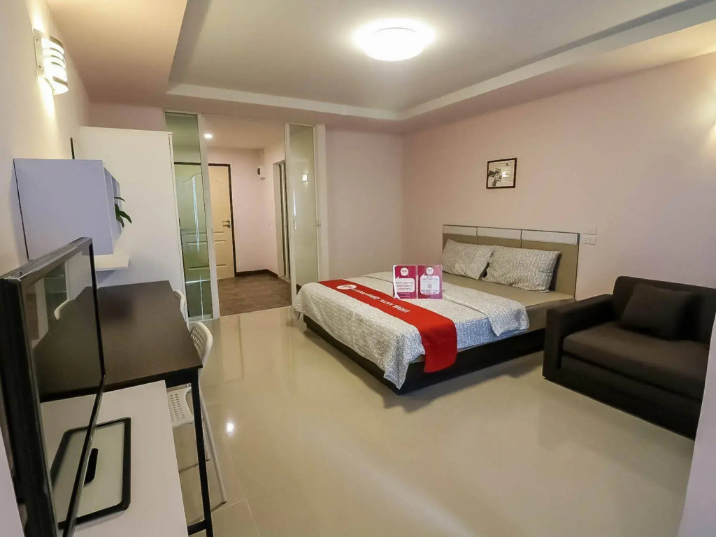 Nida Rooms Samanchan Lunatic