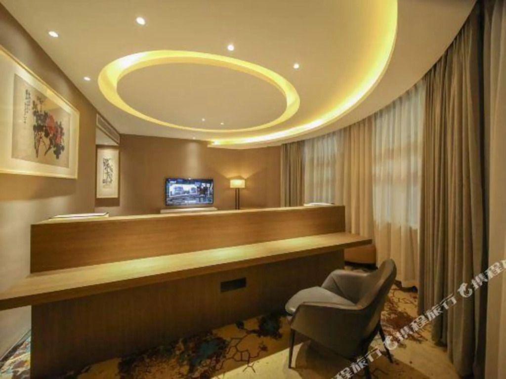 Changshuo Impression Hotel (Anji Wanxiang World Shopping Plaza)