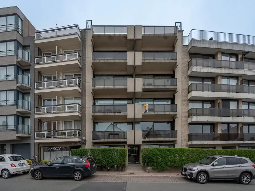 Apartment in Duinbergen Near Sailing School