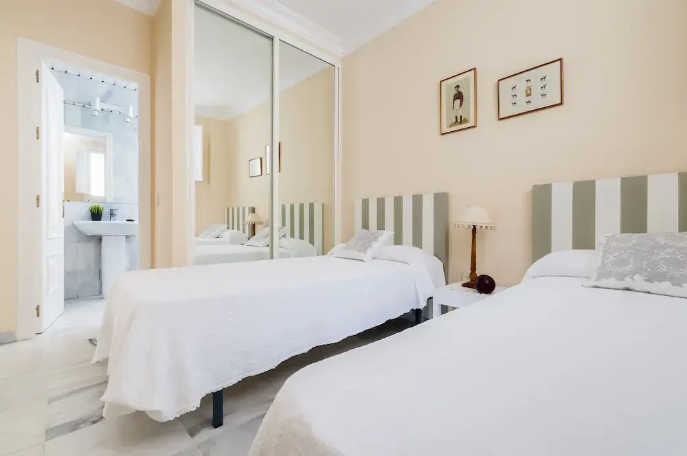 Confortable Apartment With 2 Bedrooms in Excellent Location. San Isidoro