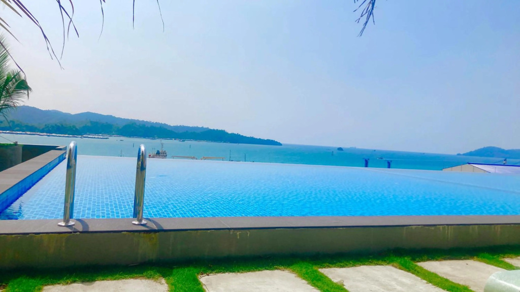 #1 Private Corner Stay! Ocean-View, Walk to Jetty & Food Spots-Mango House1
