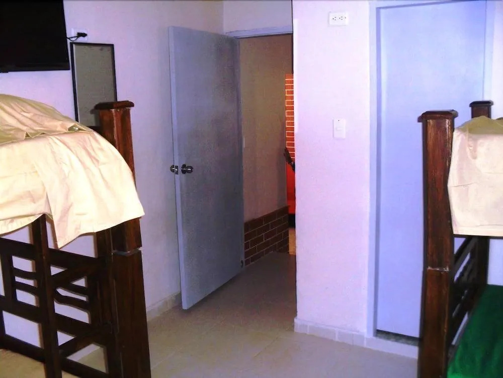 Hostal Playa Los Cocos