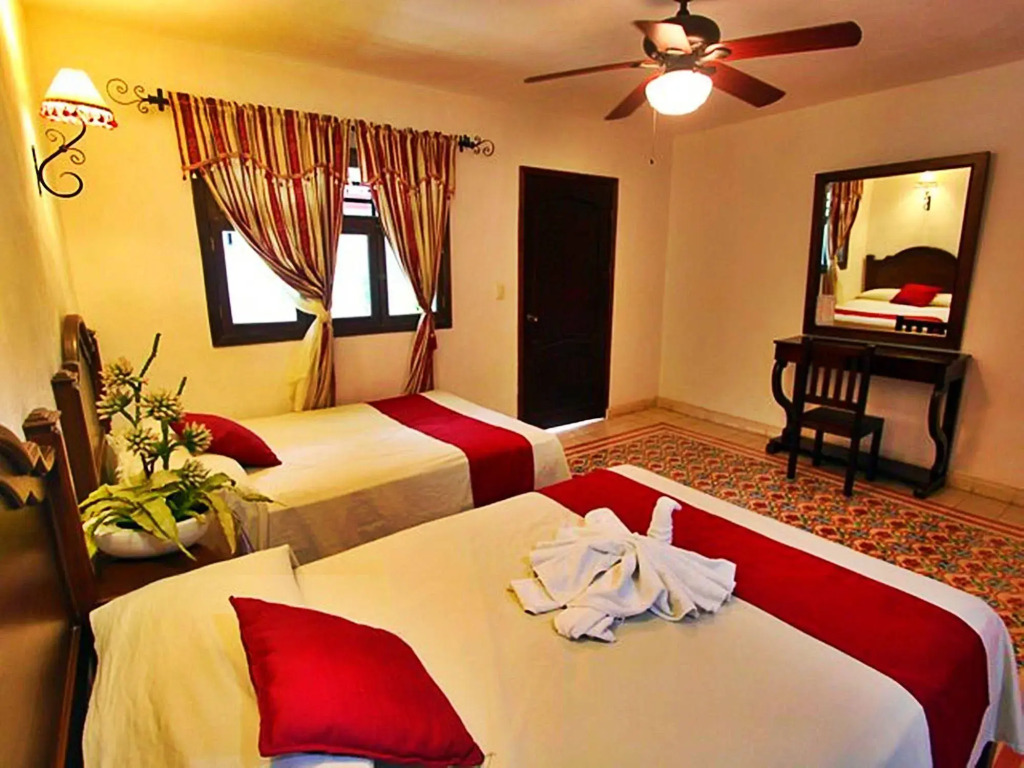 La Aurora Hotel Colonial
